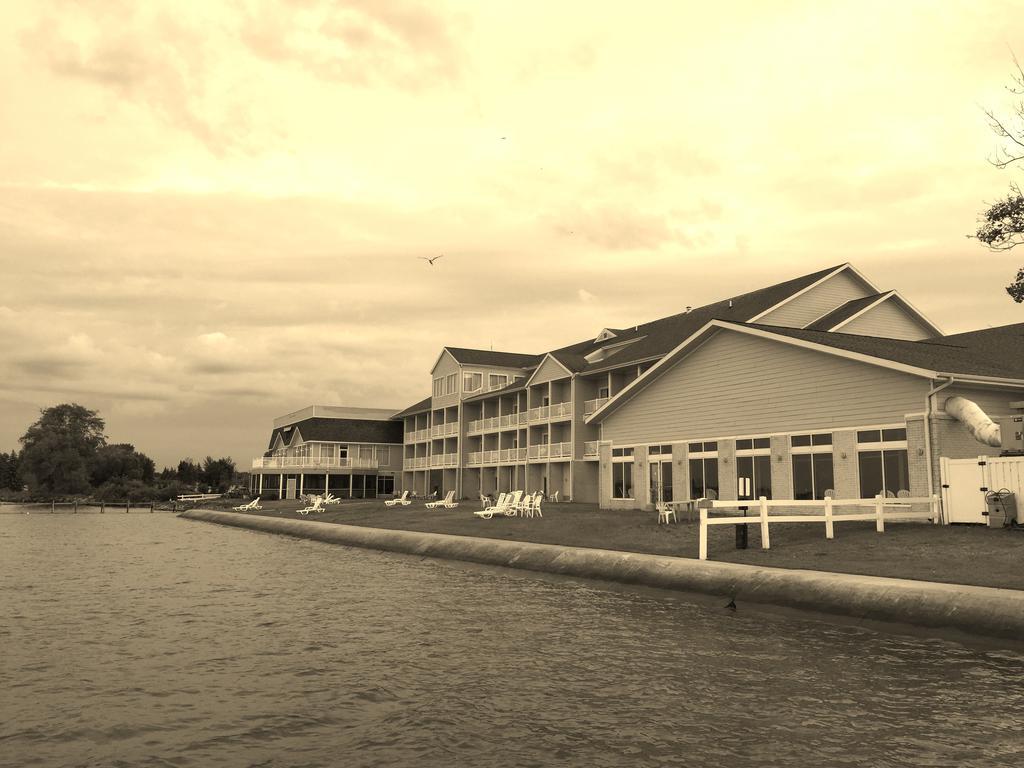 Lakeside Resort & Conference Center Houghton Lake Exterior photo